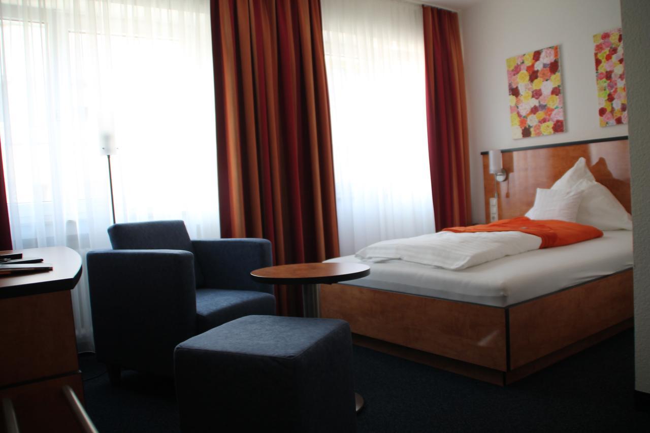Trip Inn Hotel Zum Riesen Hanau Kültér fotó