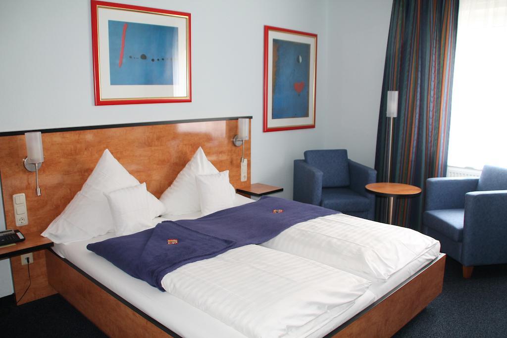 Trip Inn Hotel Zum Riesen Hanau Kültér fotó